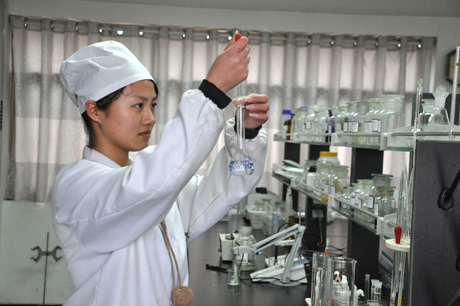 瑞鷹采購業(yè)創(chuàng)實(shí)驗(yàn)臺(tái)通風(fēng)柜實(shí)驗(yàn)室裝備