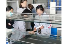 新員工前來(lái)工廠參觀學(xué)習(xí)