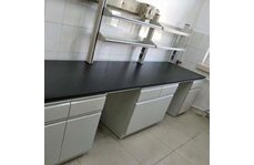 如何選擇適合您的實(shí)驗(yàn)室工作臺(tái)定制廠家？