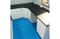 中央實驗臺設備，實驗室高效運作的核心(探索中央實驗臺的功能、設計與選購指南  )