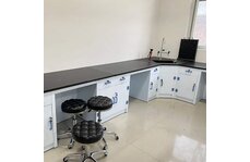 如何選擇高質(zhì)量的實驗臺廠家？(全面解析實驗臺選購指南與廠家推薦  )